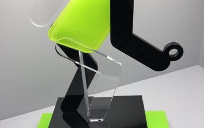 Découpe laser de support plastique design